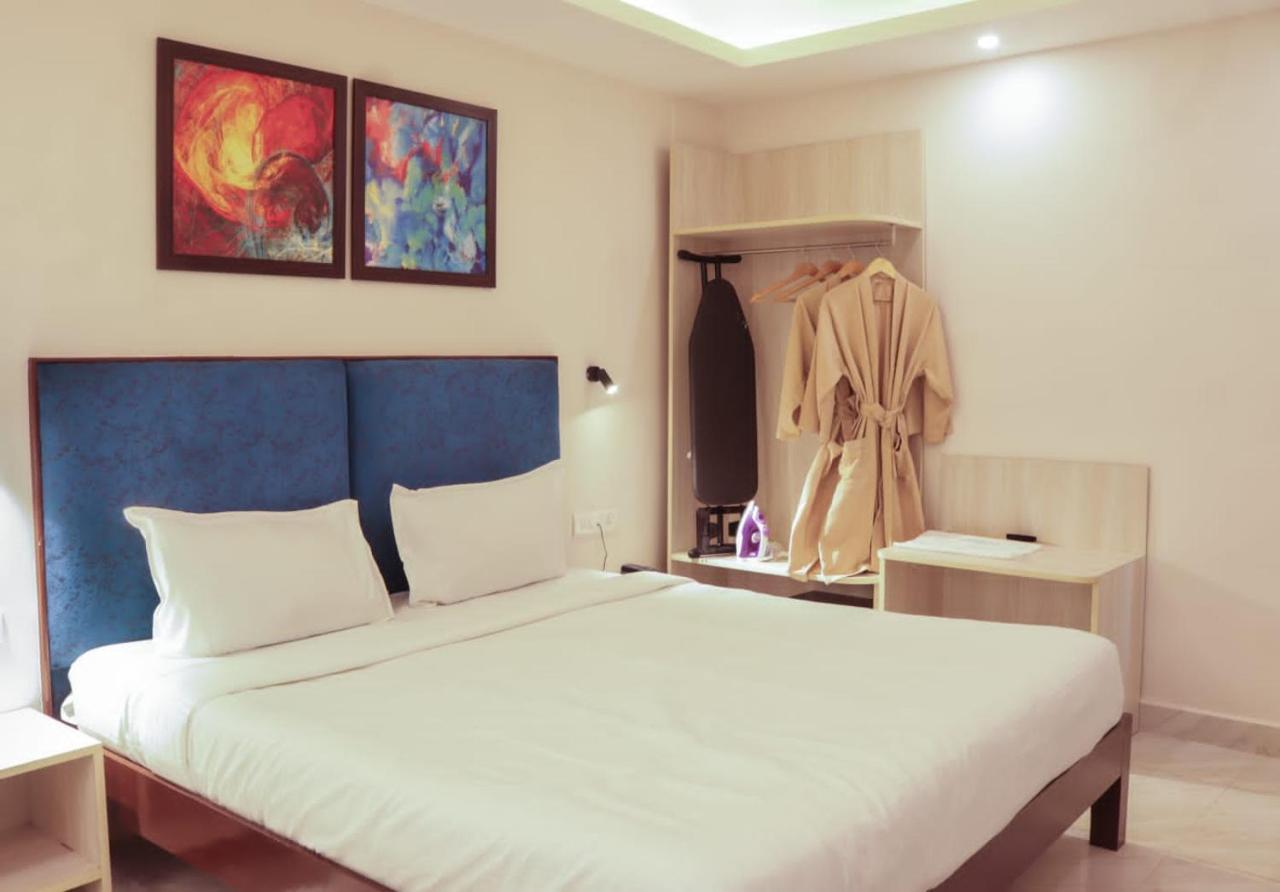 Sandbanks Beach Resort Arambol Exterior foto
